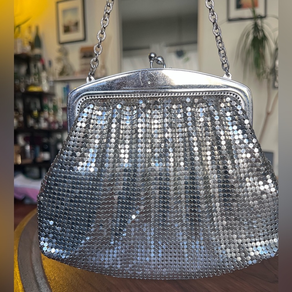 Vintage 1940s-1950s Whiting & Davis Mesh Silver Evening Bag
